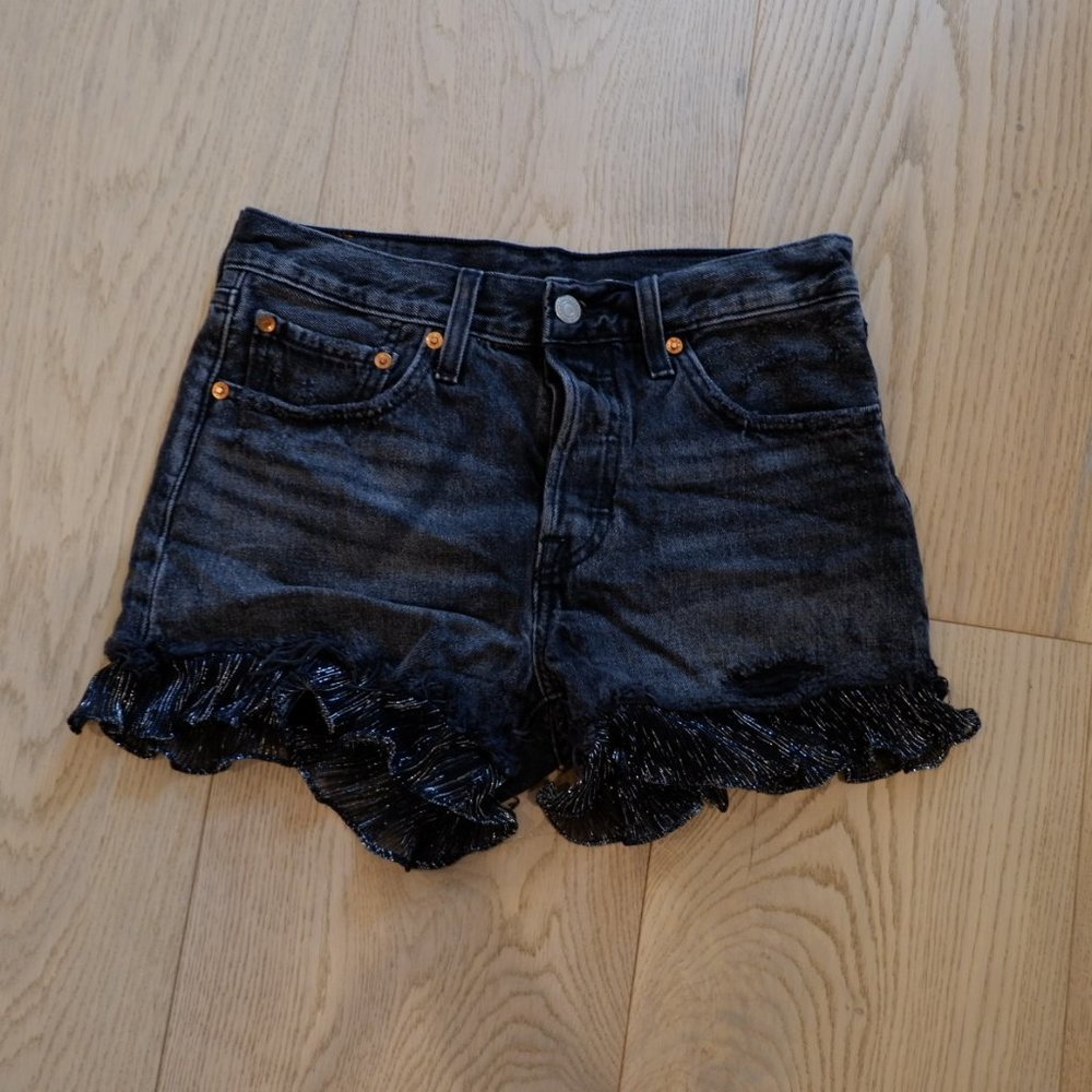 CUSTOM LEVI'S 501 JEAN SHORTS!! 🥳🤩HOST PICK🥰😇